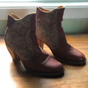 J Shoes Brand - Leather & Suede Ankle Boot Size 7